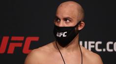 Zápasníkovy trable: Prohrál celou výplatu, nyní mu hrozí konec v UFC
