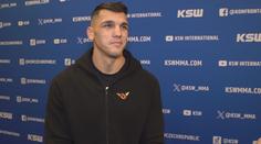 Radši do klece než do televize. Český MMA zápasník promluvil o Superlovu
