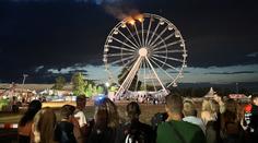 Ohnivý horor. Na festivalu v Německu vzplálo ruské kolo, desítky zraněných