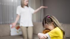 Týraná holčička (2) z Rokycanska zemřela! Pěstounka je ve vazbě