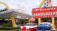 Nejstarší McDonald's na světě! Takhle vypadal nejznámější fast food před 50 lety