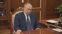 Putin už to nezvládá. Je unavený a na zasedání pomalu usínal