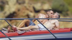 Bratr legendárního Schumachera řekl partnerovi „ano“! Luxusní svatba v Saint-Tropez