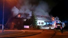 U Blanska v noci shořela hospoda, ze střechy nezbylo nic