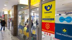 Podvodné SMS zprávy zneužívají značku České pošty. Z lidí lákají peníze