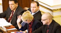 Rozvody budou RYCHLEJŠÍ a LEVNĚJŠÍ, schválili poslanci