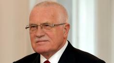 Prezident Klaus uctil památku padlých a jmenoval nové generály