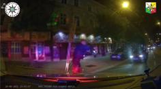 Policista na výletě poznal kradené BMW, strhla se zběsilá honička