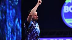 Price vedl už 3:0, přesto finále ztratil. Humphries ovládl World Grand Prix