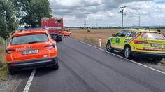 Smrtelná nehoda na Brněnsku. Mladý řidič nepřežil náraz do stromu