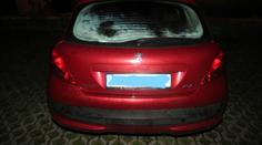 Řidič vezl malým peugeotem 11 lidí! Kvůli nehodě ho obvinili