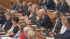 Konsolidační balíček to v Senátu nebude mít lehké. Změny chtějí i koaliční senátoři