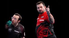 Jonny Clayton neměl na Novém Zélandu konkurenci. Ve finále deklasoval Price