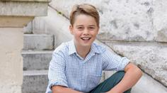 Princ George slaví 10. narozeniny. Kate sdílela fotku, kde vypadá jako William