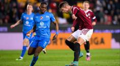 Jděte do háje! Sparta naštvala fanoušky. Musí si vybrat mezi fotbalem a hokejem