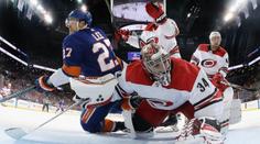 Drama v NHL: Mrázek odjel z ledu, Carolina pak i bez něj otočila!
