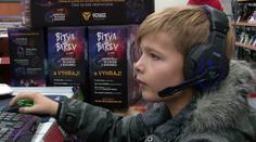 TIPY NA VÁNOCE: Našli jsme ideální dárek pro hráče i youtubery!