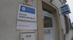 Policistů je málo, služebny v obcích se slučují. Starostové se bojí o bezpečnost lidí