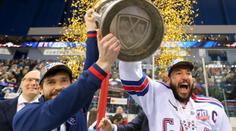 KHL? Petrohrad s Kovalčukem slaví titul. Kovář vyhrál bodování!