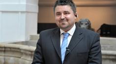 Poslanec Úlehla: 39 000 čistého mi nestačí. Chci víc!
