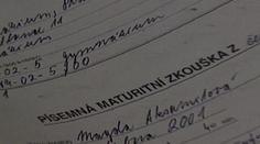 Státní maturity vyvolávají vášně ve školních i poslaneckých lavicích