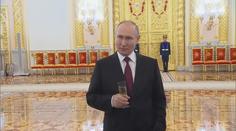 Opilý Putin blábolil na veřejnosti. Řekl, jak bude pokračovat válka