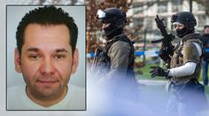 Masakr v čekárně vyfotil policista. Neví se, kdo dal záběr na internet