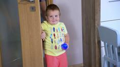 Rozmazlené dítě terorizuje rodinu: Náhradní mámu dokonce zbije!