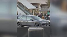 BMW chystá revoluci. První videa odhalují auto, které umí samo měnit barvu