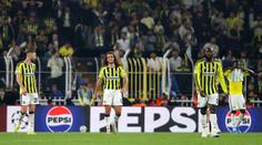 Trenérův kredit je na nule. Turecká média po kolapsu nešetří Fenerbahce