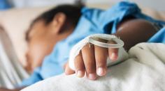 Děti v New Yorku umírají na záhadný zánět. Může souviset s koronavirem