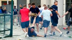 Odvrácená strana EURA: Chuligáni se rvali na život a na smrt!