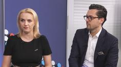 Firmy nemají jak najmout lidi legálně, říkají advokáti. A vláda řeší jen důsledky