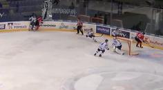 Hororové zranění: Šťastnému se zabodlo plexisklo do krku! VIDEO