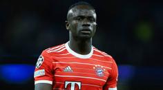 Mané za pěstí spoluhráči dostal rekordní pokutu. Bayern chce hvězdu v létě prodat