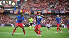 S boží pomocí to dokážeme, řekl boss FCSB. Už počítá peníze z pohárů