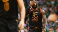 LeBron nevěří svým očím! Bostonu stačí jediná výhra a je ve finále