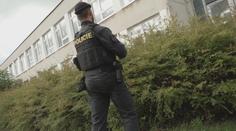 Doufala, že ho někdo najde. Za hození miminka do popelnice dostala matka 12 let