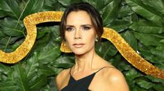 VIDEO: Victoria Beckham slaví 50. narozeniny. Podívejte se, jak šel s Posh Spice čas