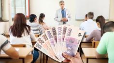 Za doučování na přijímačky dají rodiče tisíce. Konkurence je veliká