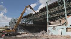 Zimní stadion v Uherském Hradišti jde k zemi. Hrozilo zhroucení střechy