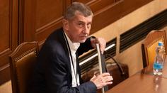 Babiš se rozčílil kvůli návratům Čechů. Vážné problémy má i Monika