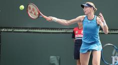 Unavená a vyčerpaná Voráčová vypráví. Djokovič si to prý řešil po vlastní ose