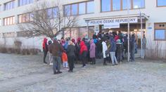 Cizinecká policie je pod náporem uprchlých lidí. Hodlá zvýšit kapacitu