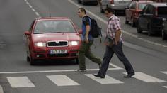 TRAGÉDIE! Chodce srazilo auto! Muž nehodu nepřežil!