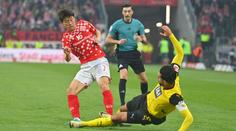 Kapitán potopil Dortmund hloupým zákrokem. Vyhoďte ho, vyzývají fanoušci