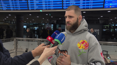 Samuraj Procházka opět podle svého. Na zahradě vybudoval posvátné místo