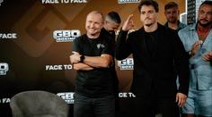 Boxerská show v Praze. Ducár s Cvernou jdou do války, Konečný poslal soupeři drsný vzkaz