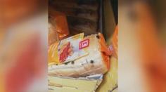 Znechucení při nákupu. Zdenka vybírala chléb, téměř všechny byly plesnivé