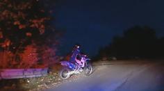Honička s policií skončila pro motorkáře havárií. Navíc neměl řidičák